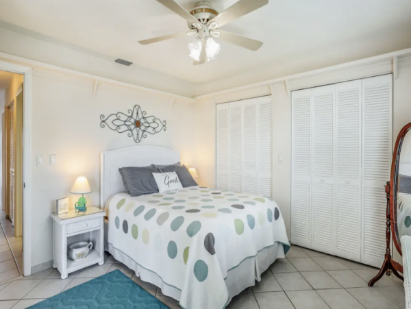 Canalfront Home with Pool, Hot Tub and Dock in Marco island